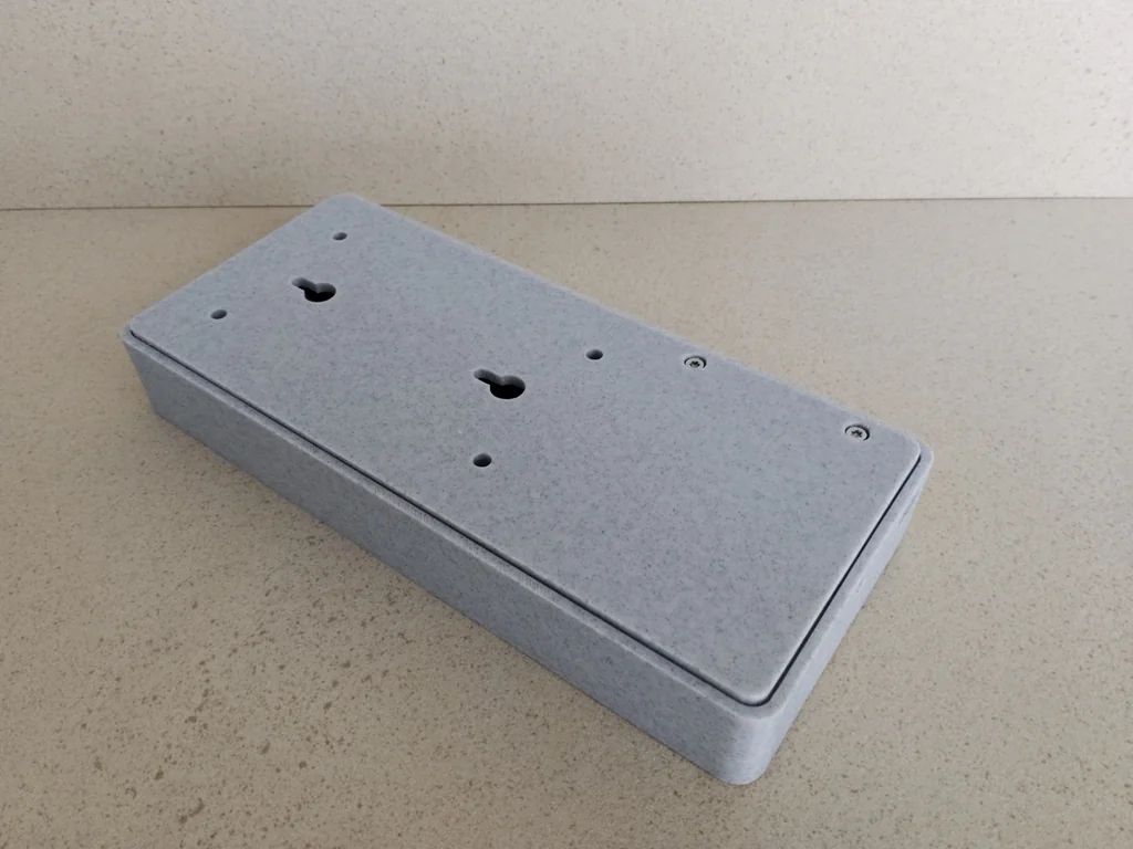 3D модель Модель Raspberry Pi 4B з корпусом та сенсорним дисплеєм - фото 3