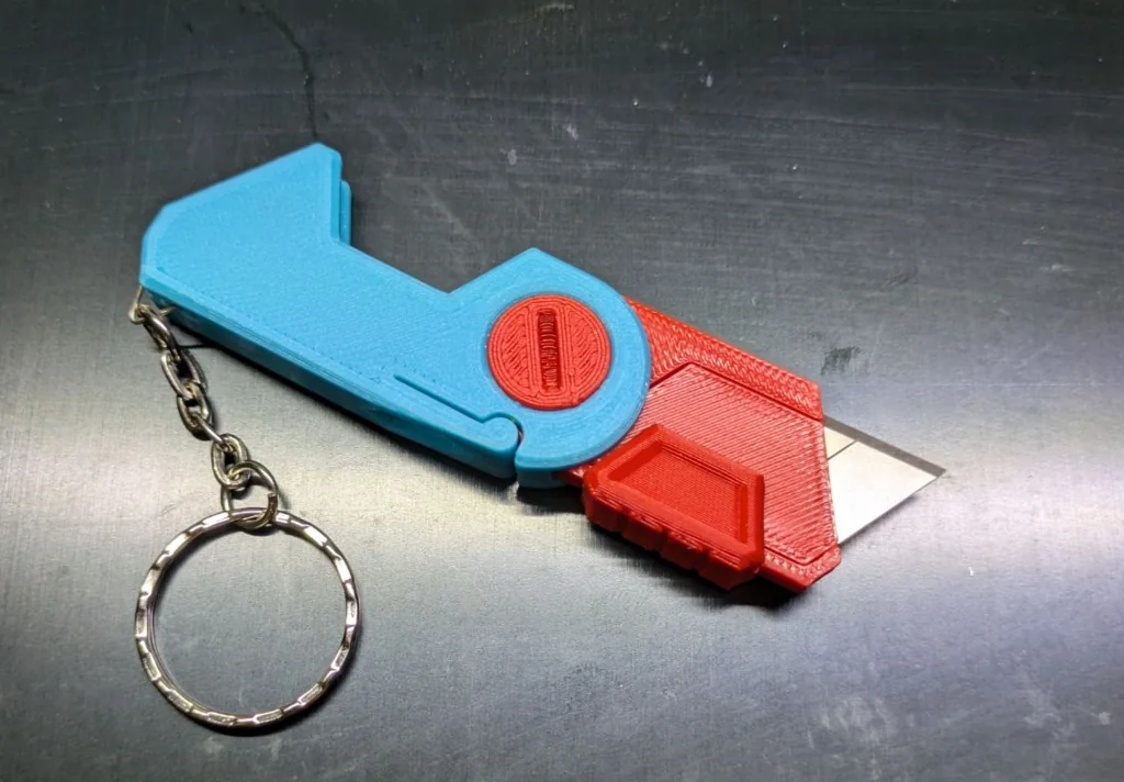 Компактный утилитарный нож