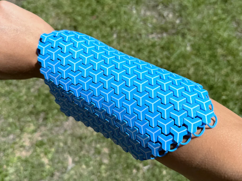 Модель цепного доспеха с узором Трюше