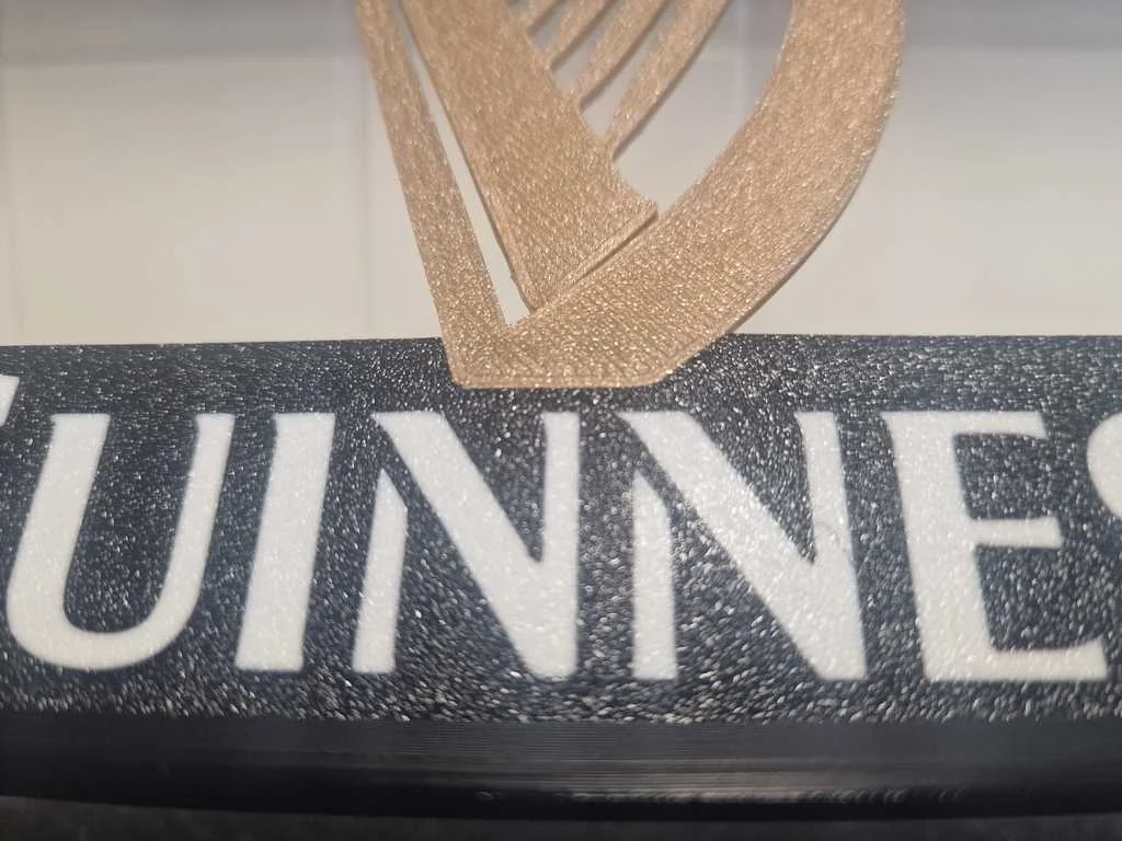 3D модель Модель знака Guiness с подставкой - фото 2