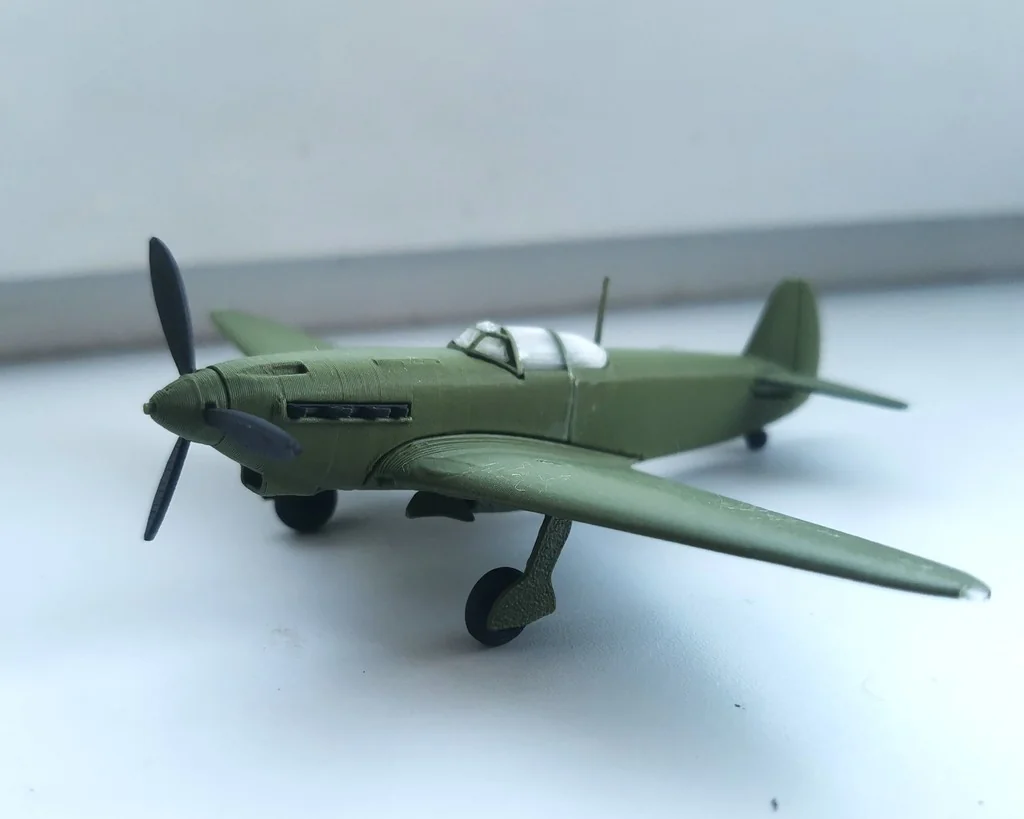 Модель Як-7Б поздней версии 1:72