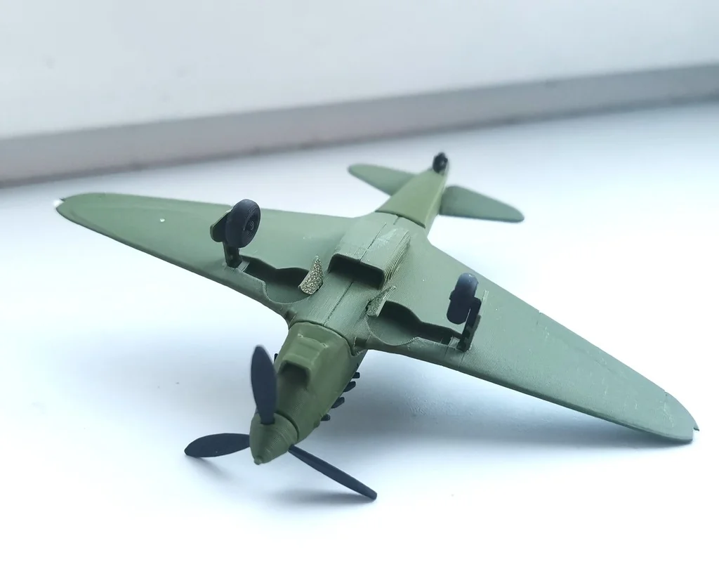 Модель Як-7Б поздней версии 1:72