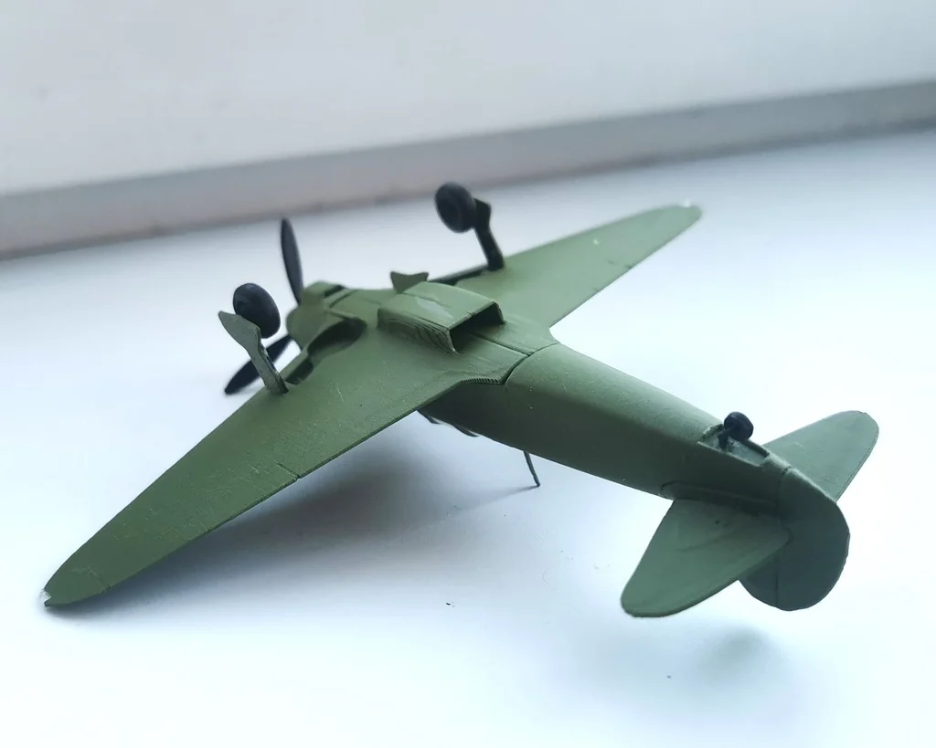 Модель Як-7Б поздней версии 1:72