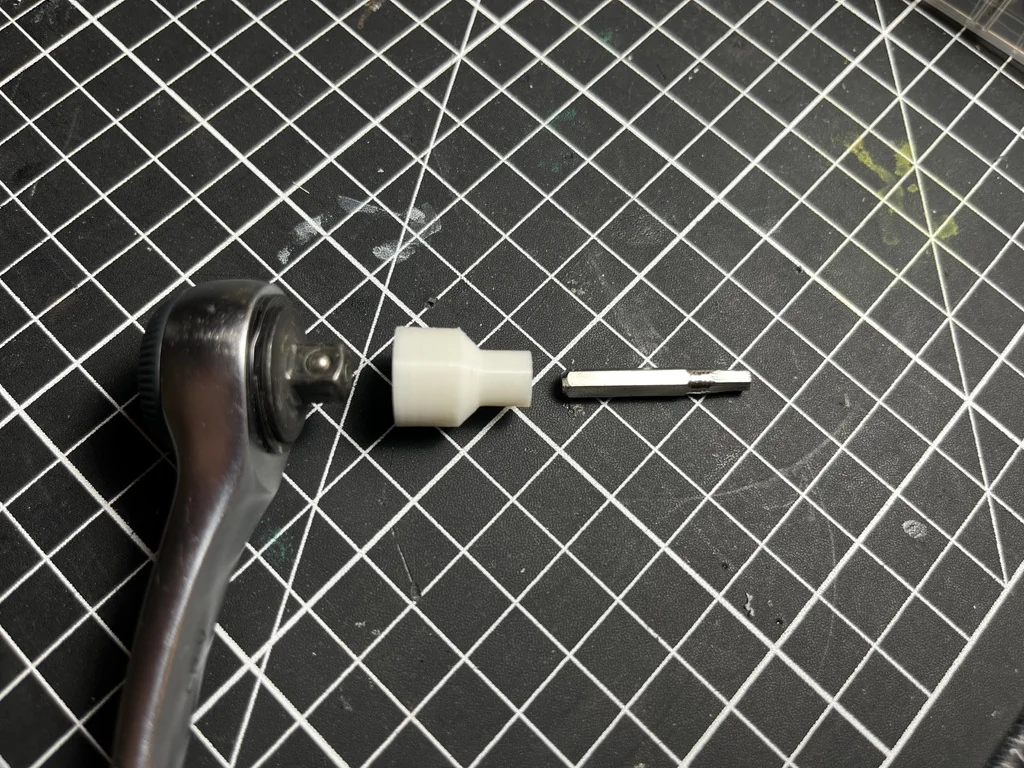 Адаптер 1/4" квадрат на 4mm шестигранник