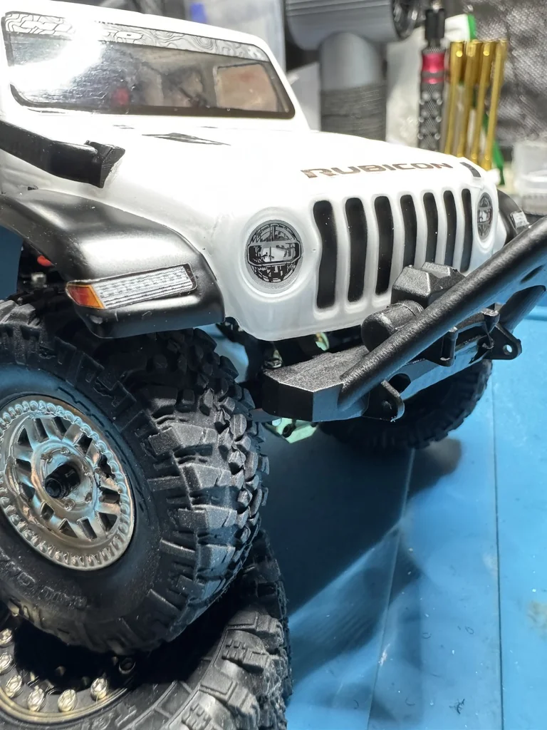 3D модель Передний бампер SCX24 Gladiator с стингером и лебедкой - фото 7