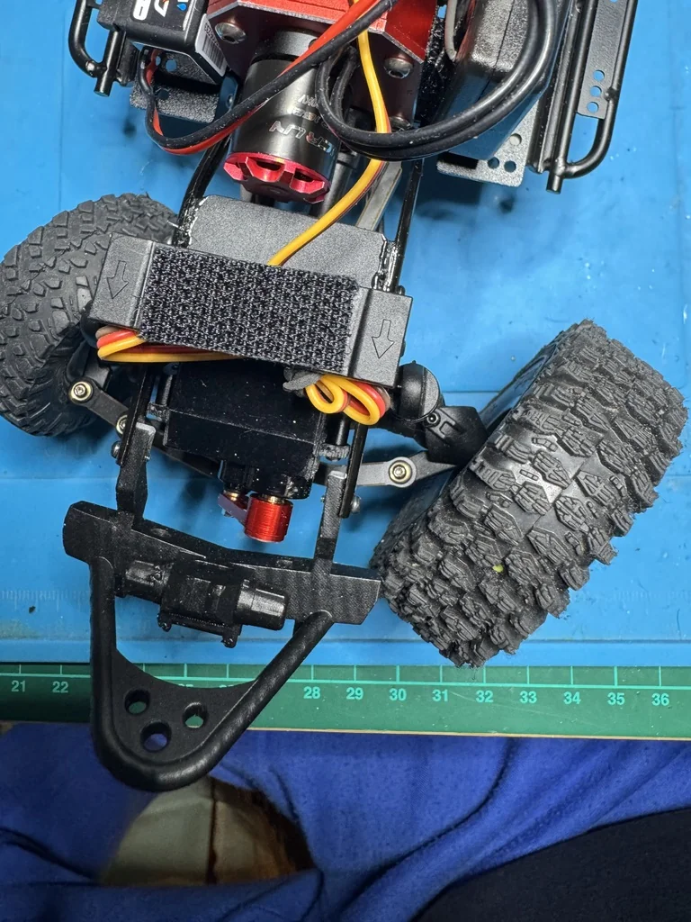 3D модель Передний бампер SCX24 Gladiator с стингером и лебедкой - фото 12