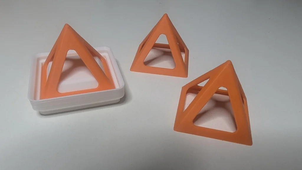 Мала піраміда художника з тримачем Gridfinity