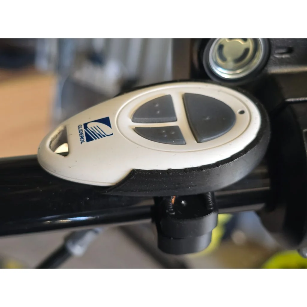 Держатель для пульта гаражных ворот на руль мотоцикла