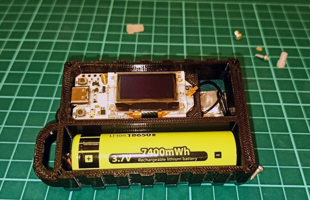 3D модель Кейс для туристического устройства Meshtastic (Heltec V3) - фото 4