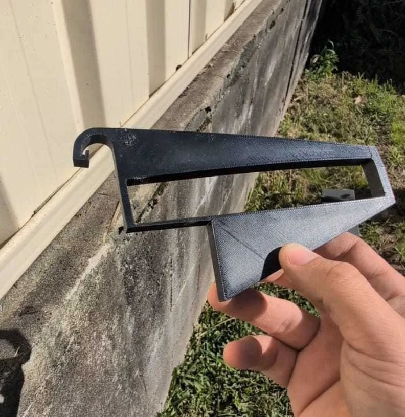 3D модель Крючок для полки из цветного металла - фото 1