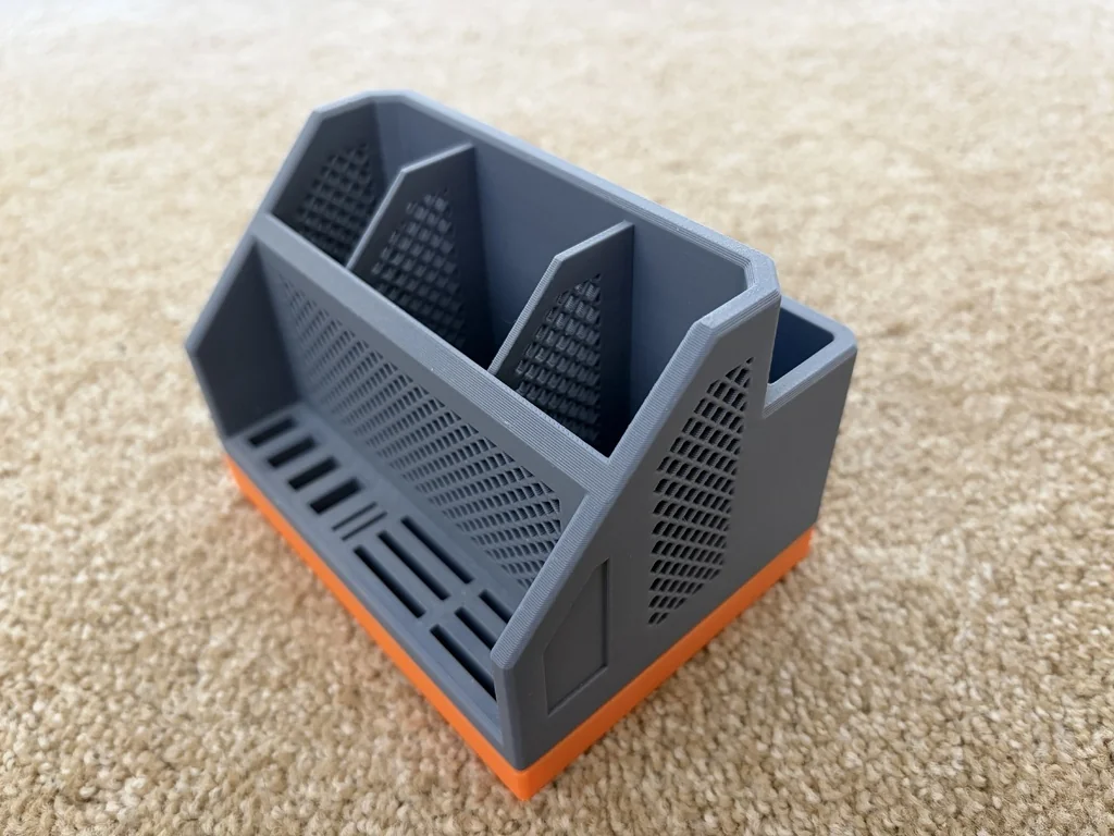 Универсальный органайзер для карандашей