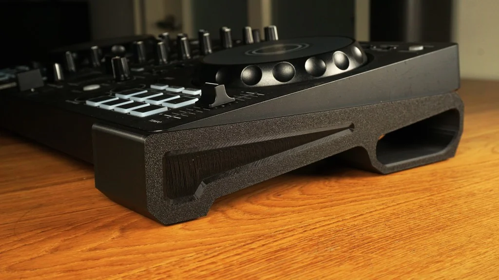 3D модель Подставка для контроллера Pioneer DDJ-FLX4 - фото 4