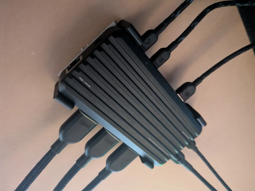 Держатель для 10-портового хаба Unisynk V3