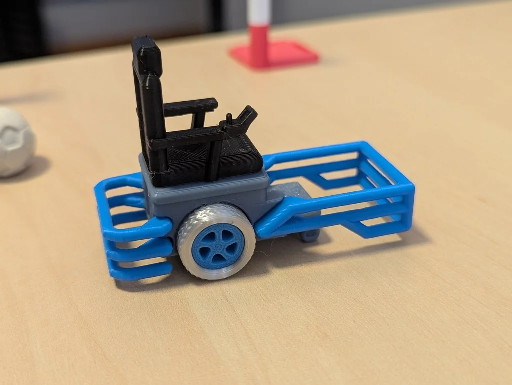 Модель инвалидной коляски дляPower Soccer