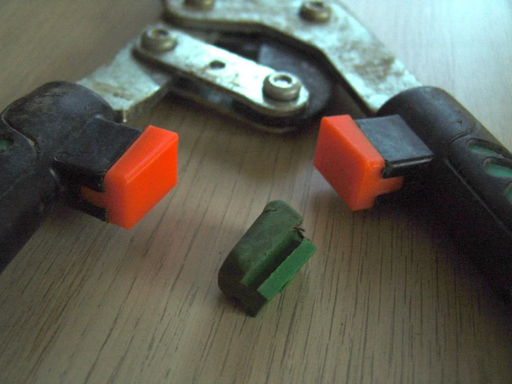 3D модель Пробка для амбушюрных садовых ножниц - фото 4