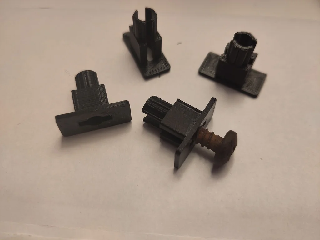 Клипса передней решетки VW LT1, T2, T3