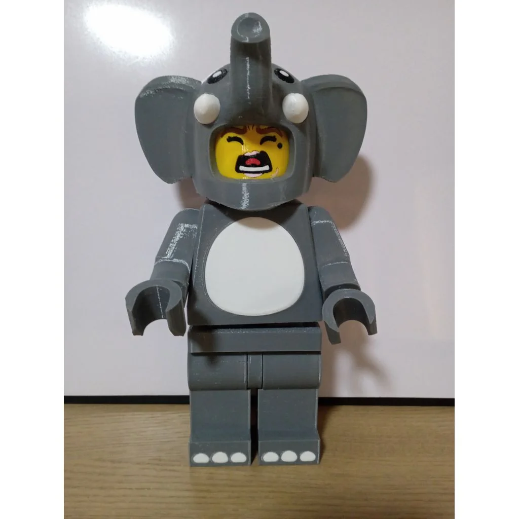3D модель Гигантская минифигурка девочки в костюме слона - фото 6
