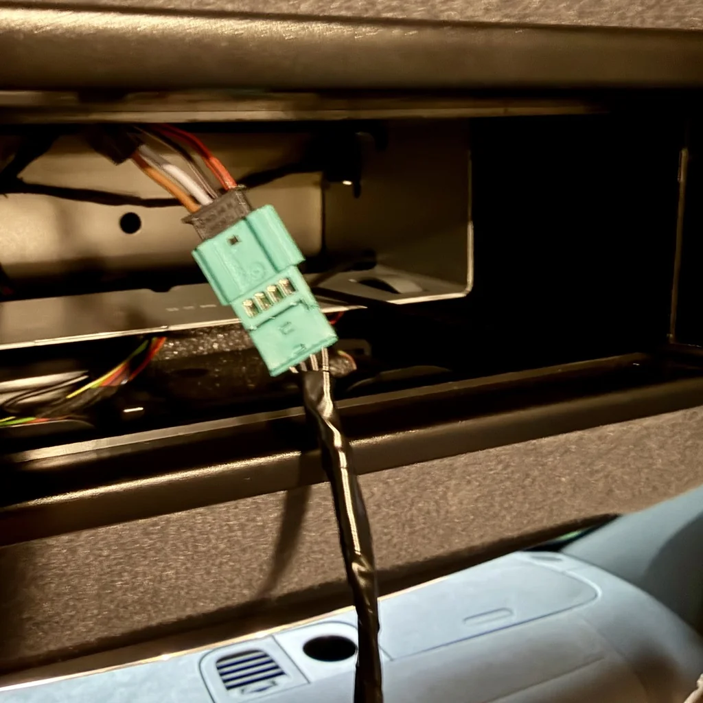 Набор для установки радиостанции Anytone в Sprinter VS30