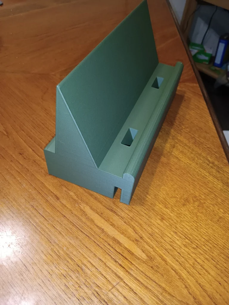 3D модель Держатель для телефона и планшета (ремикс) STL