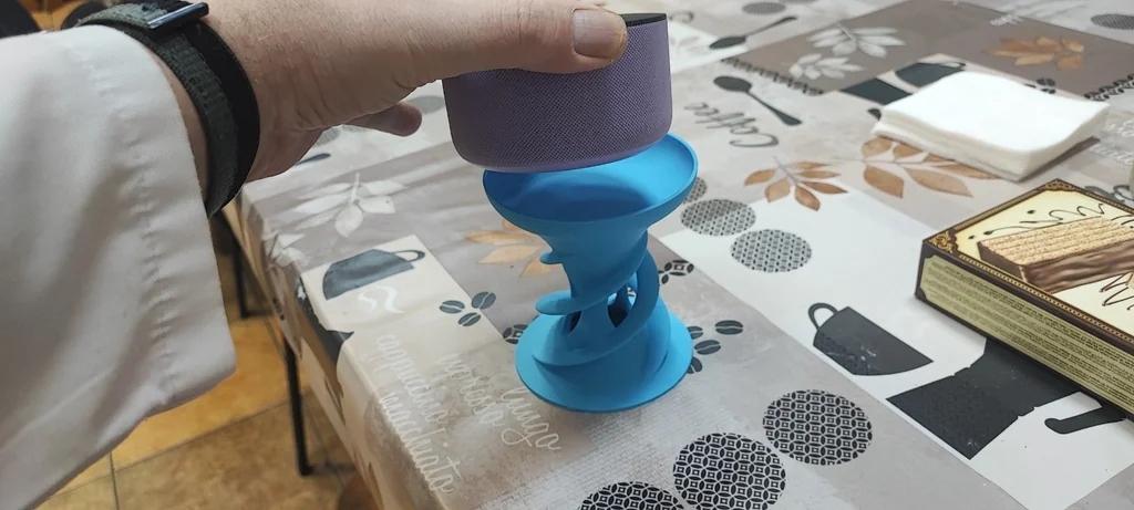 3D-модель Yandex Mini 2 с 3 подставками