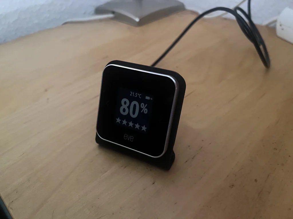 Подставка для Eve Room, печатаемая без поддержки