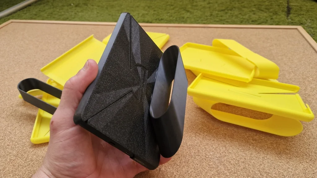 Чехол для Kindle с опциональной ручкой