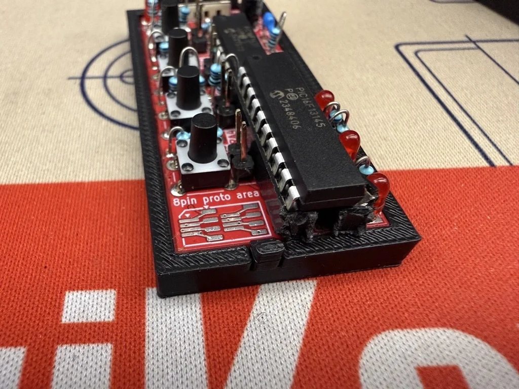 Защитный бампер для набора veryVerilog