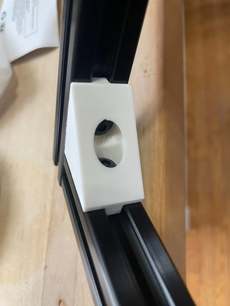 3D модель Угловая скоба для алюминиевых экструзий 20x20 мм - фото 3