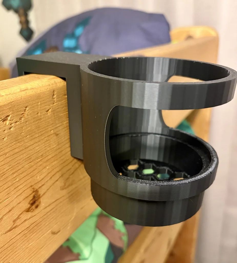 3D модель Держатель для бутылок с водой для бруса 2x4 - фото 3