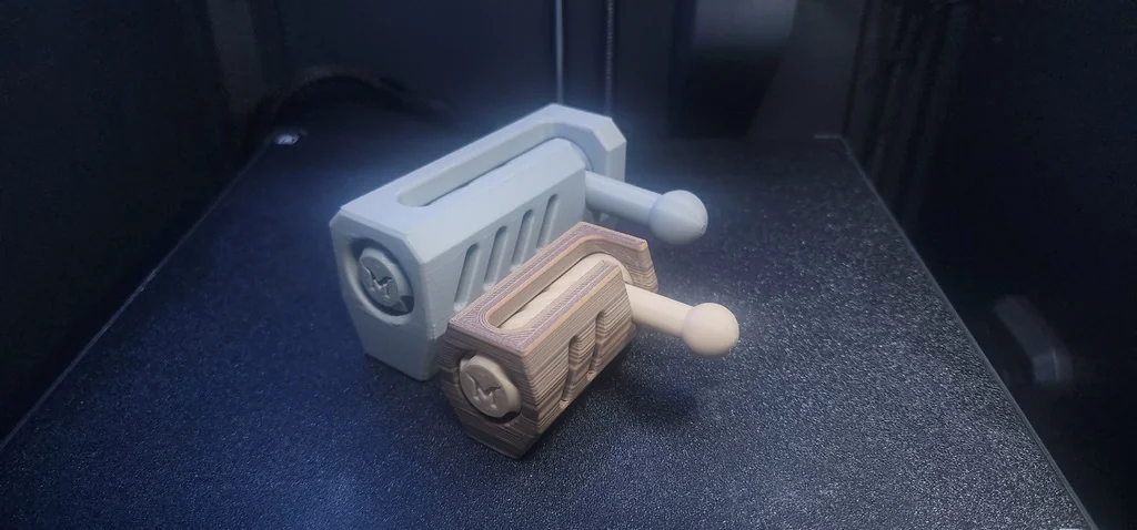 3D модель Компактный ключевой фиджет Bolt Action Mini - фото 3