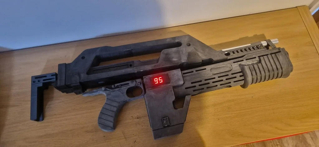 3D модель Полноразмерная модель M41a Pulse Rifle из Aliens - фото 1