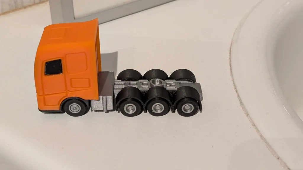 3D модель Европейский грузовой тягач в масштабе HO/1:87 - фото 3