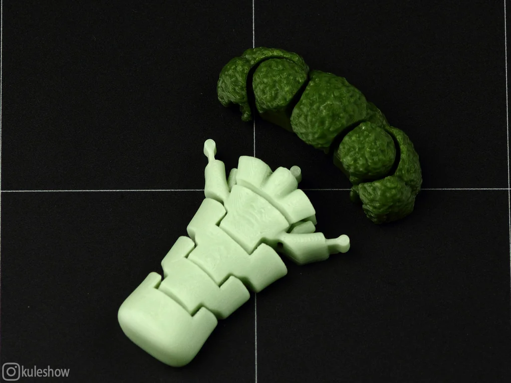 3D модель Гибкий брелок в форме брокколи - фото 3