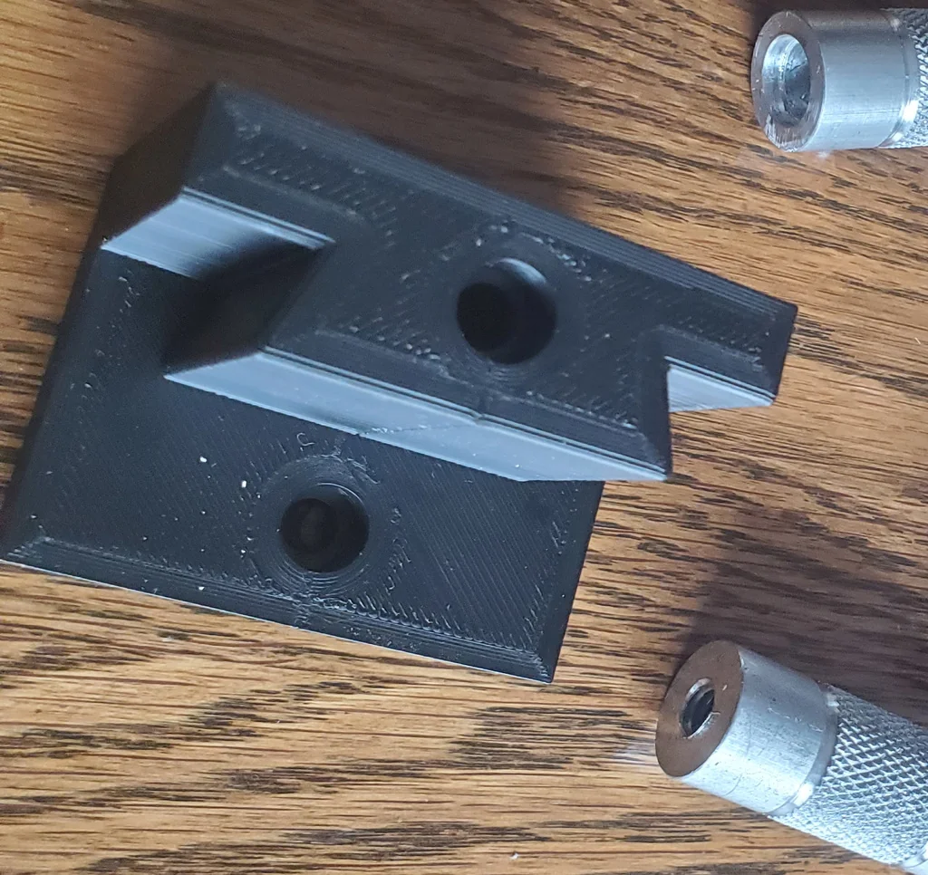 3D модель Держатель для инструментов AXA - фото 1