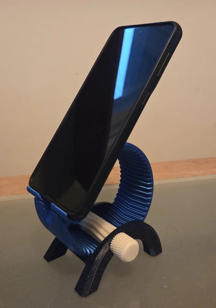 3D модель Подставка для телефона с регулируемым углом - фото 1