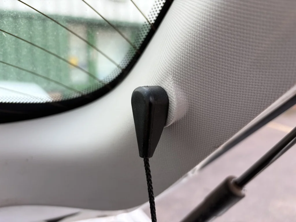 3D модель Заглушка для полки Renault - фото 2