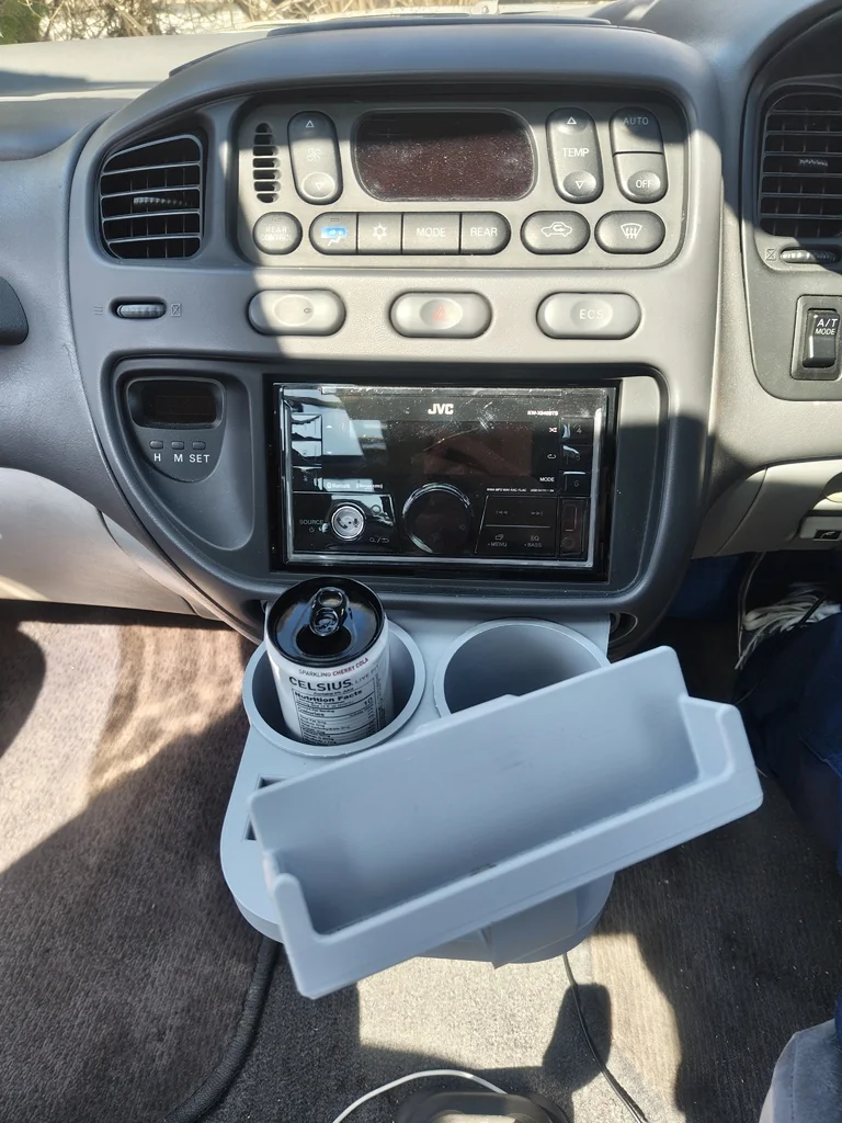 3D модель Куподержатели для Mitsubishi Delica L400 - фото 3