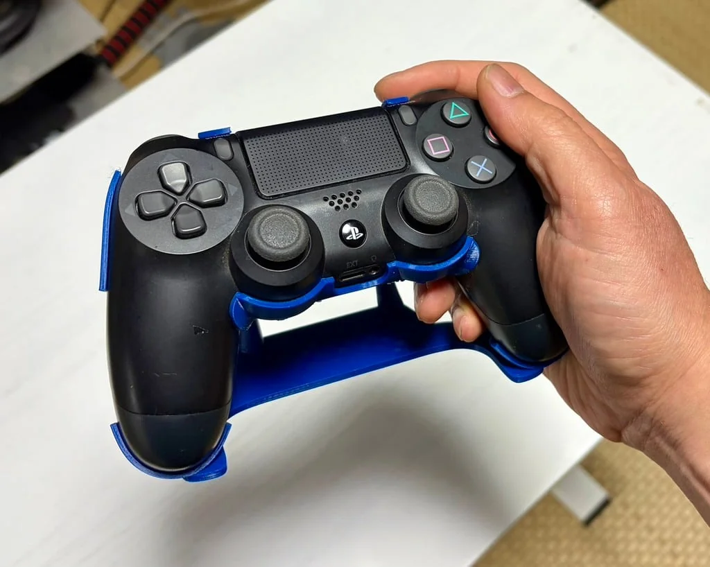 3D модель Подставка для контроллера PS4 (Snap Fit) - фото 3