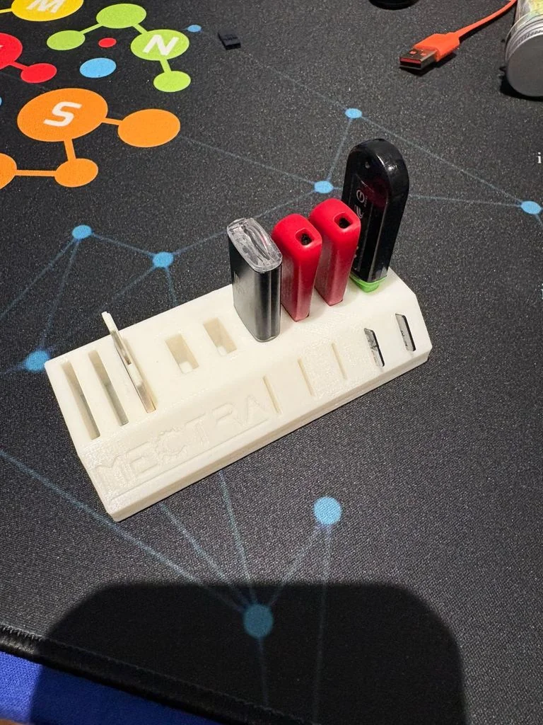 3D модель Держатель для SD карт - фото 2