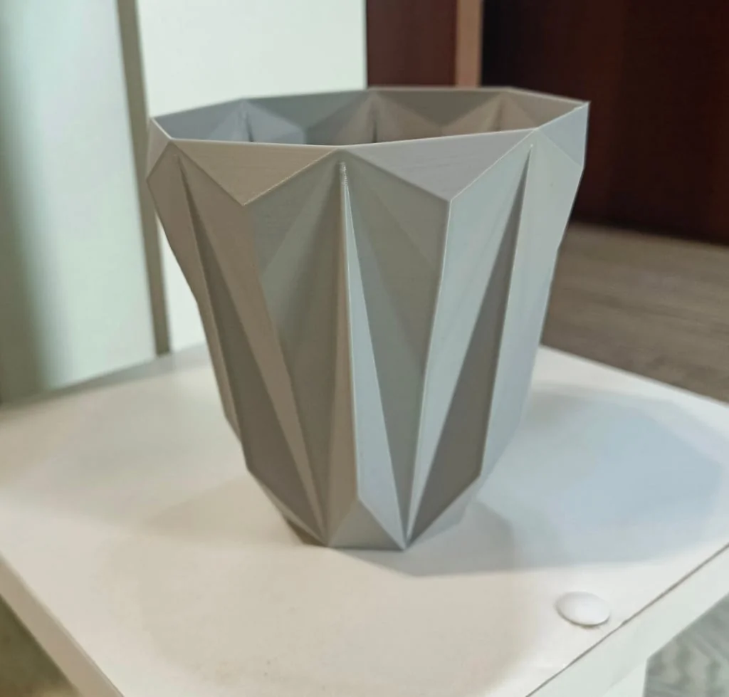 3D модель Многоугольная ваза - фото 3