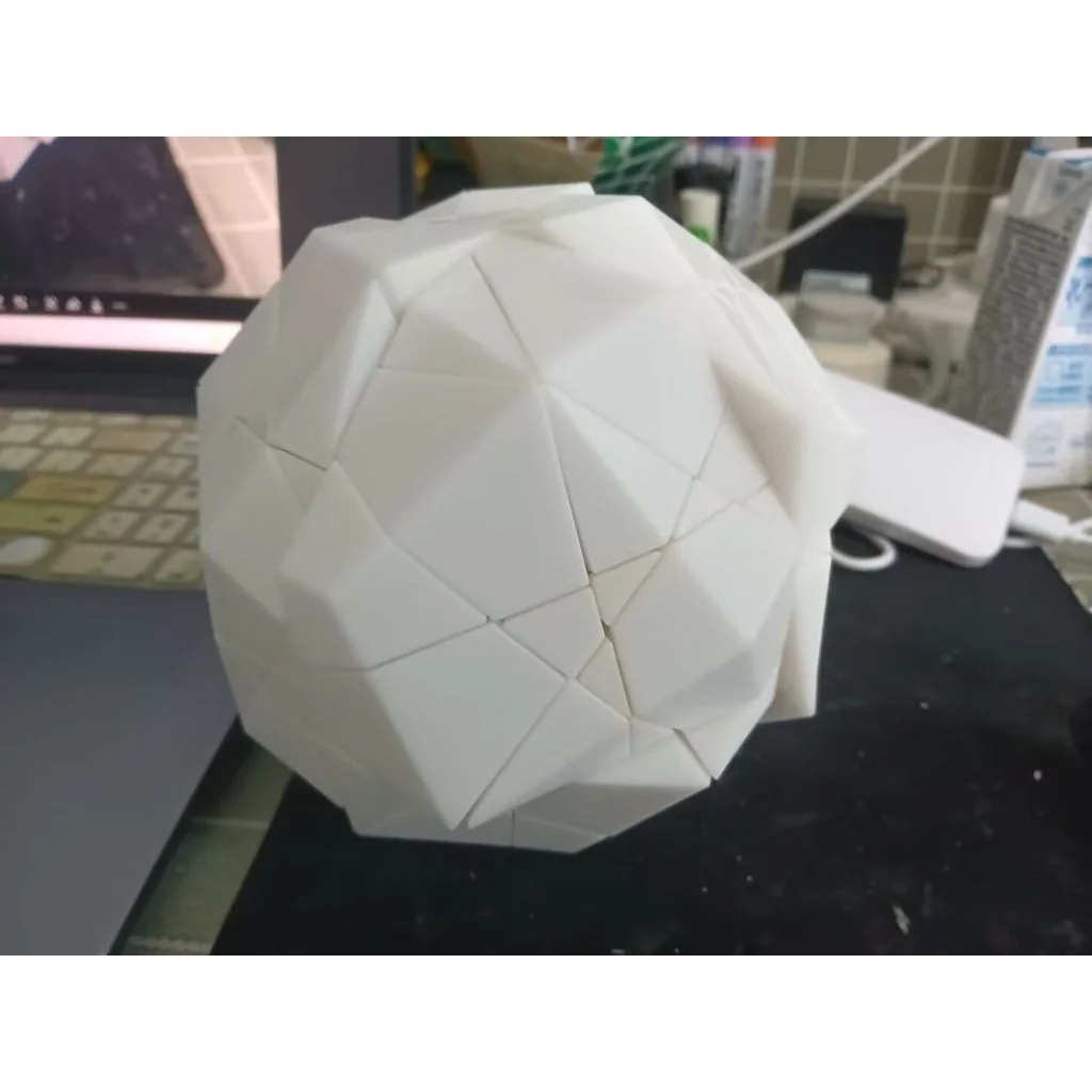 Behemoth Model: Deltoidal Icositetrahedron