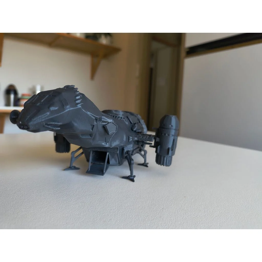 Модель Serenity [Firefly] з шасі та поворотними двигунами