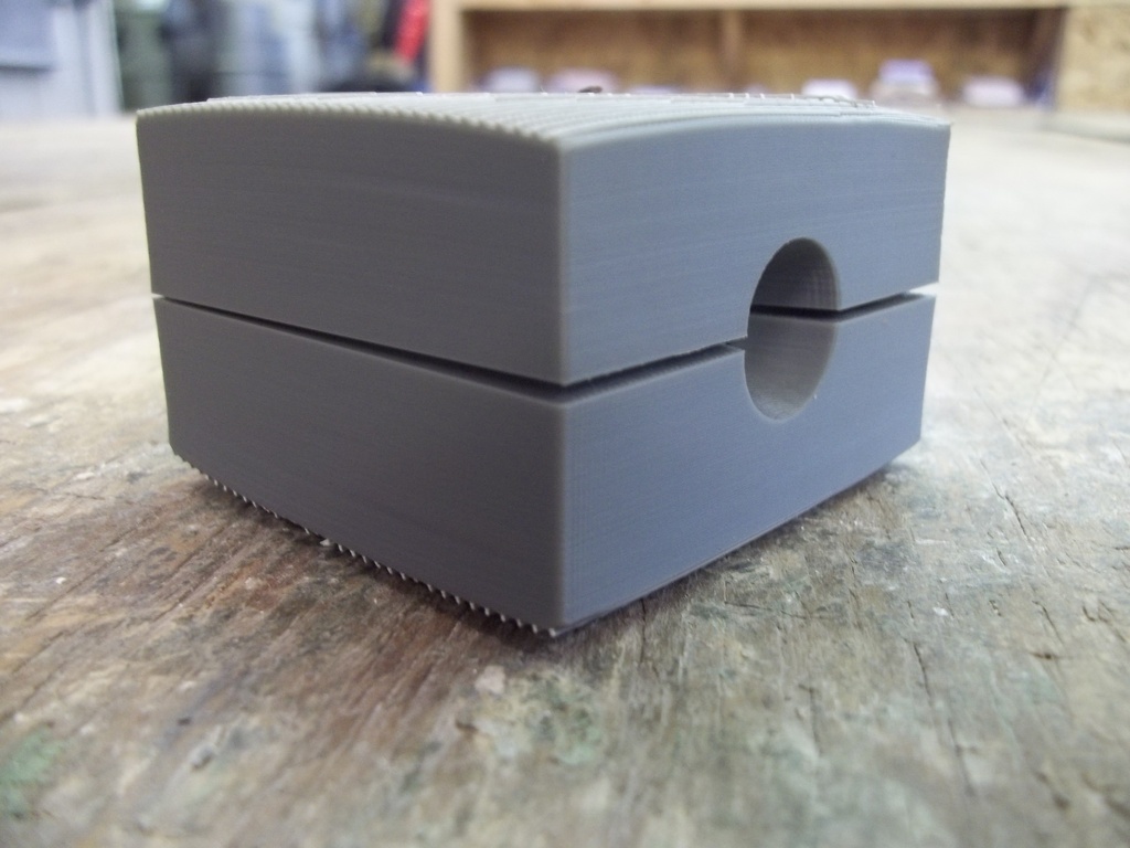 Параметрический генератор двухчастных форм для OpenSCAD