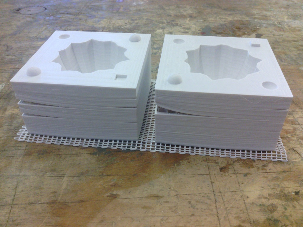 Параметрический генератор двухчастных форм для OpenSCAD