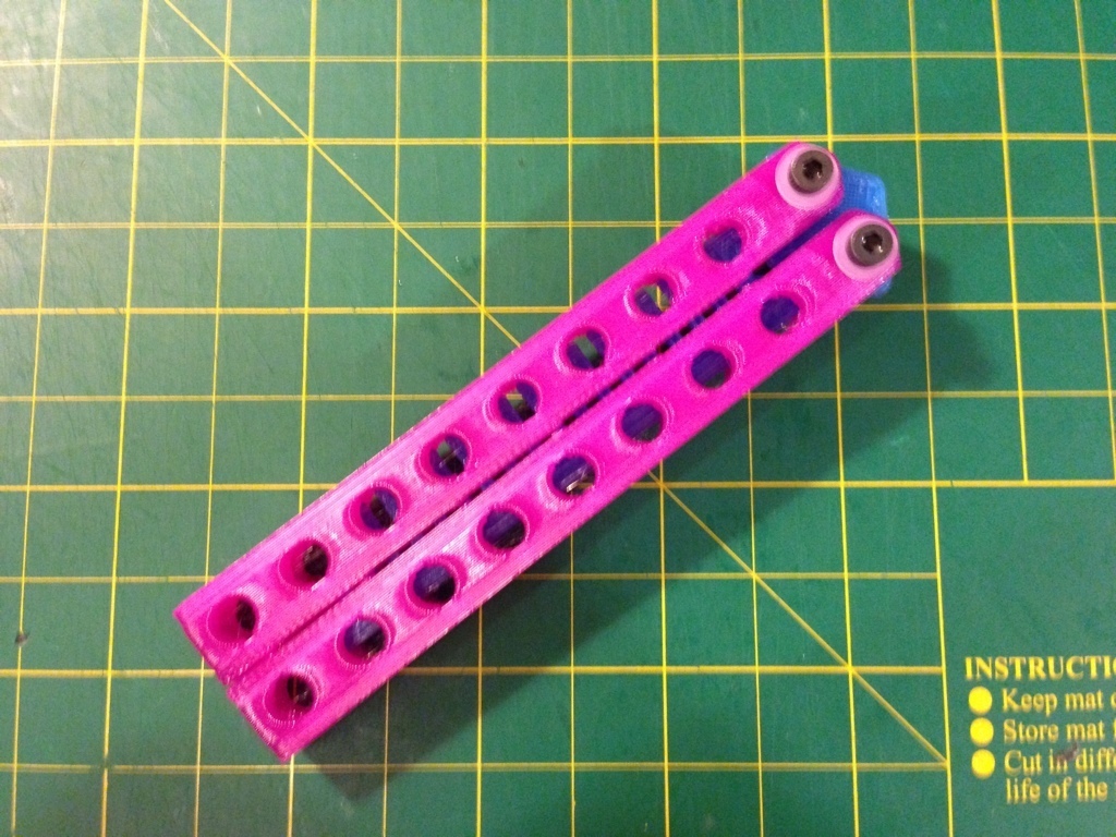 Бабочка-гребень: функциональный аксессуар