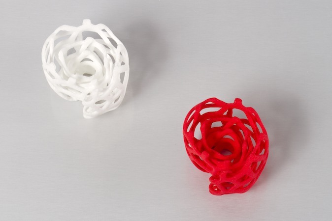 Цифровая роза с кружевным дизайном