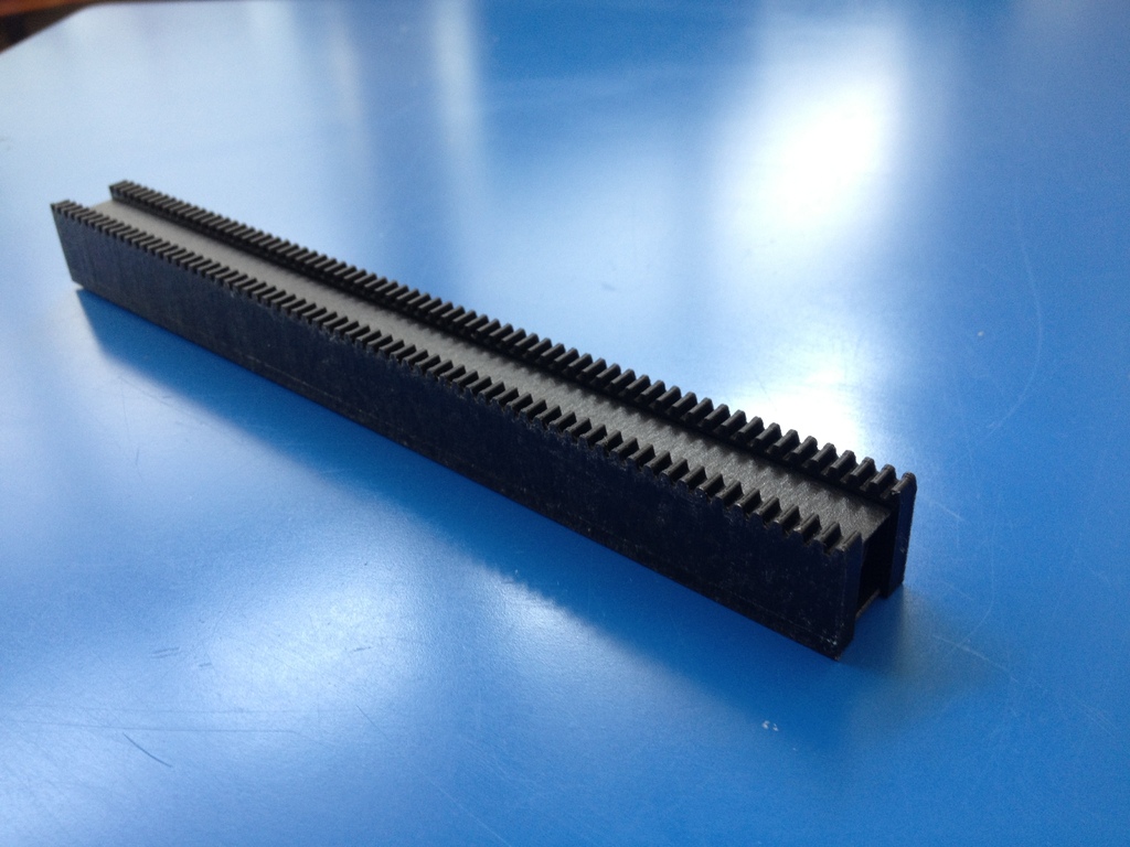 Полностью печатающийся микроскоп