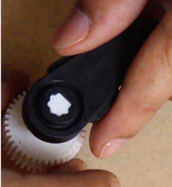 Соединитель шестерни для CD-ченджера Mercedes W211