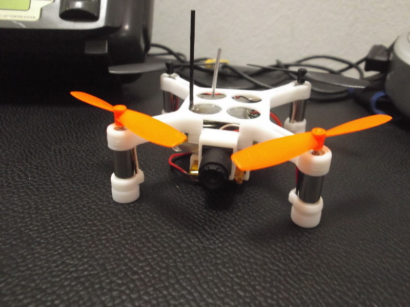 XL-RCM 10.0 PIXXY: Карманный дрон / FPV квадрокоптер