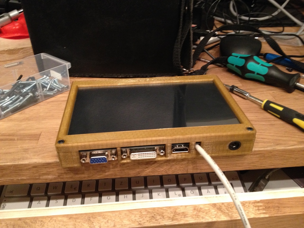 Корпус для 7-дюймового сенсорного монитора LS-7T